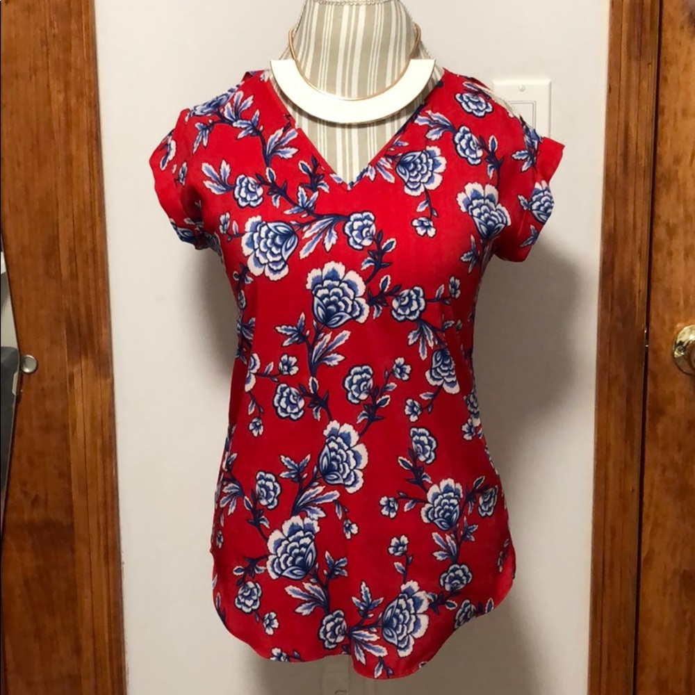 Express floral blouse!